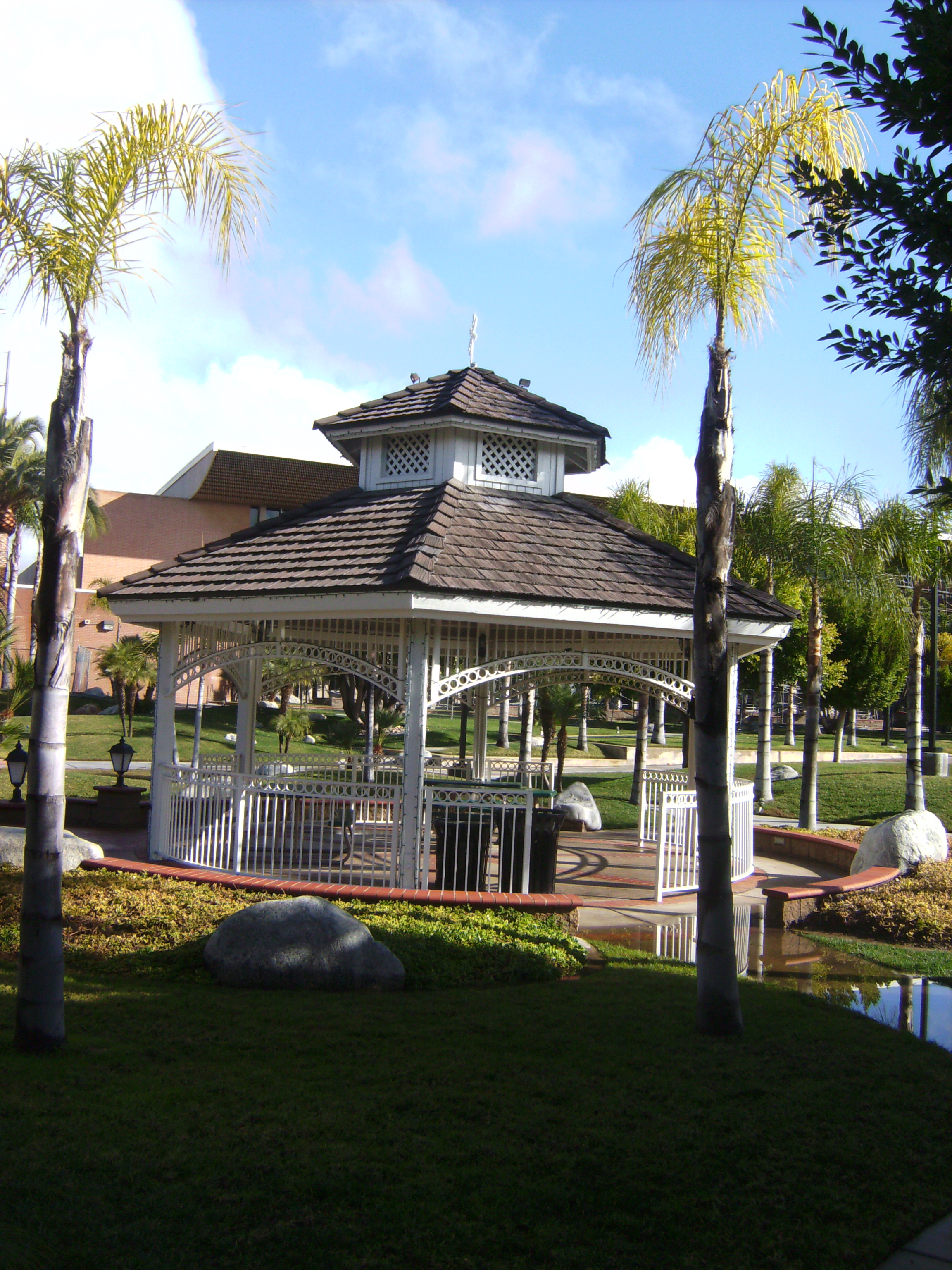 Life Pacific College