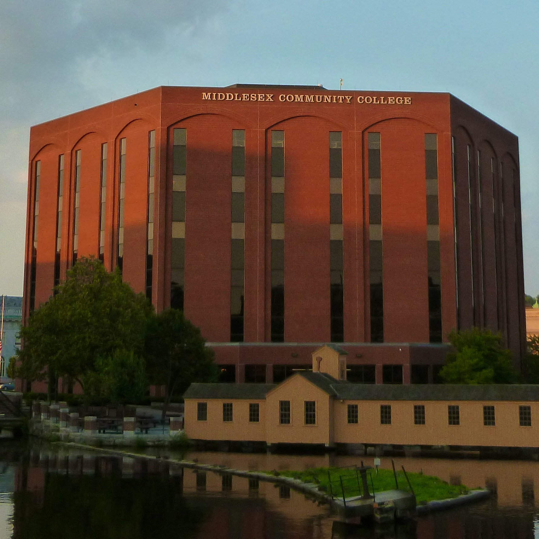 Community Colleges in Wallingford Center, Connecticut and Colleges near ...