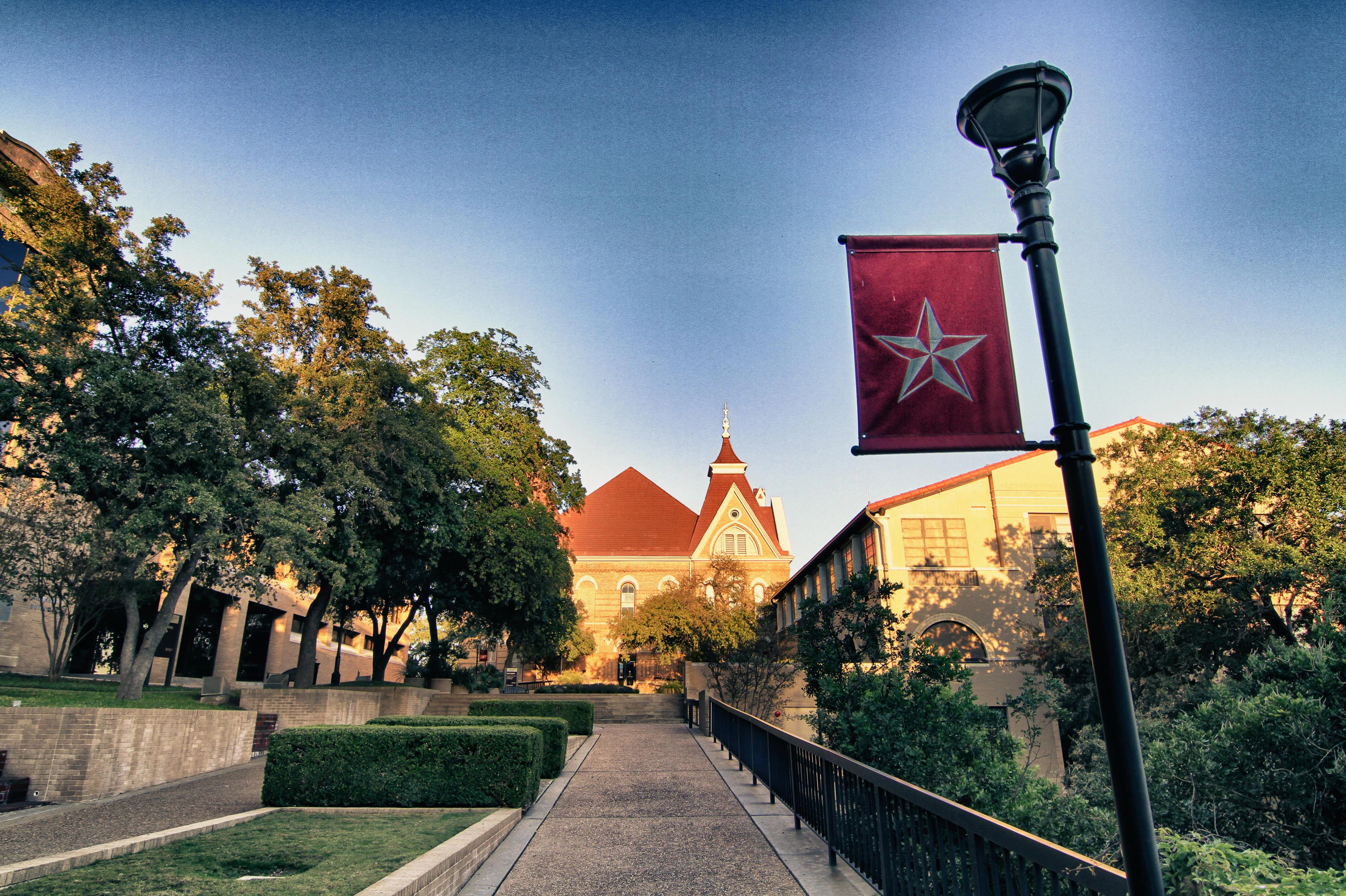 Graduation Rates and Salaries for Texas State University Students