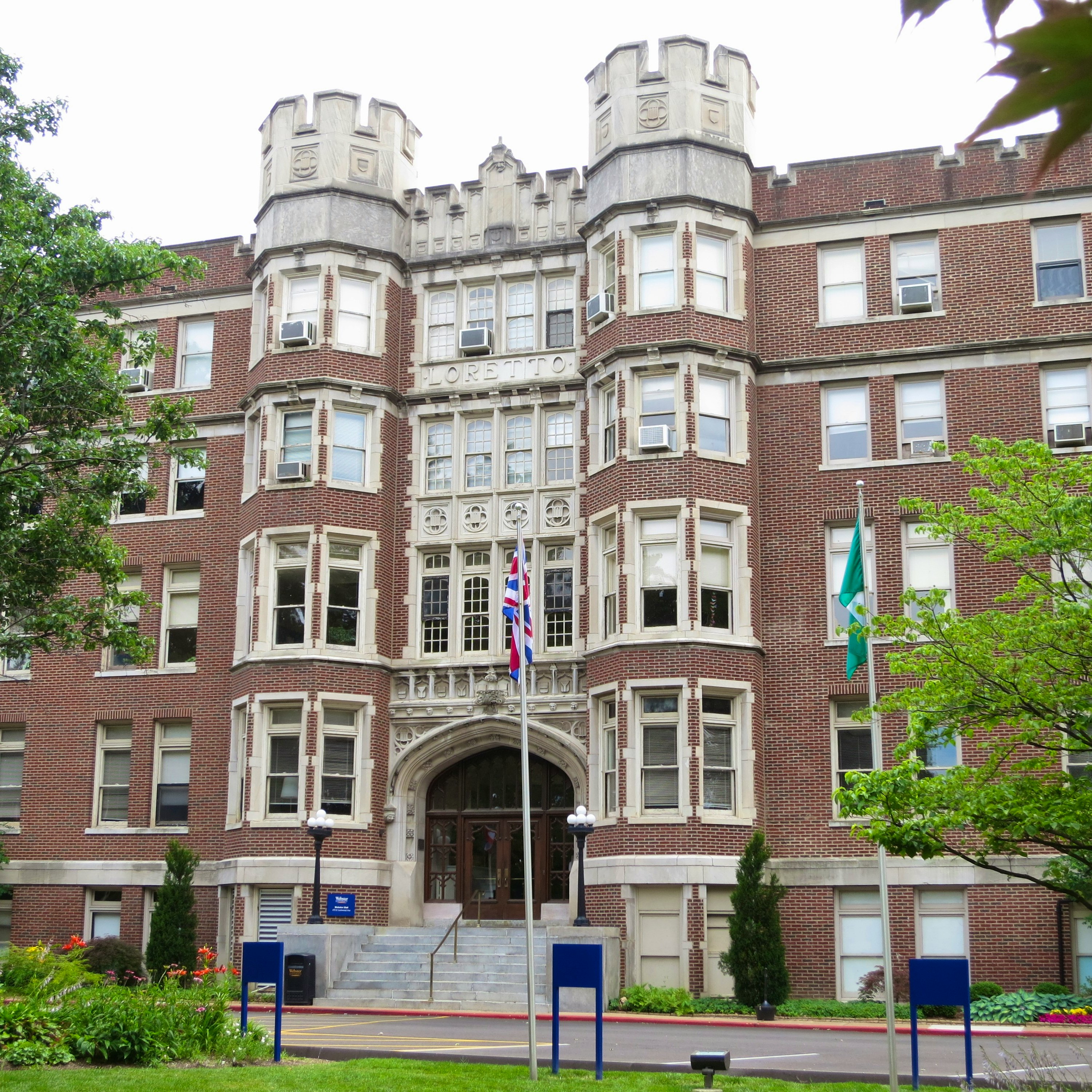 Colleges in Warson Woods, Missouri and Colleges near Warson Woods